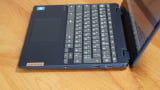 Lenovo IdeaPad Flex 3 Chromebook 12IAN8の右側
