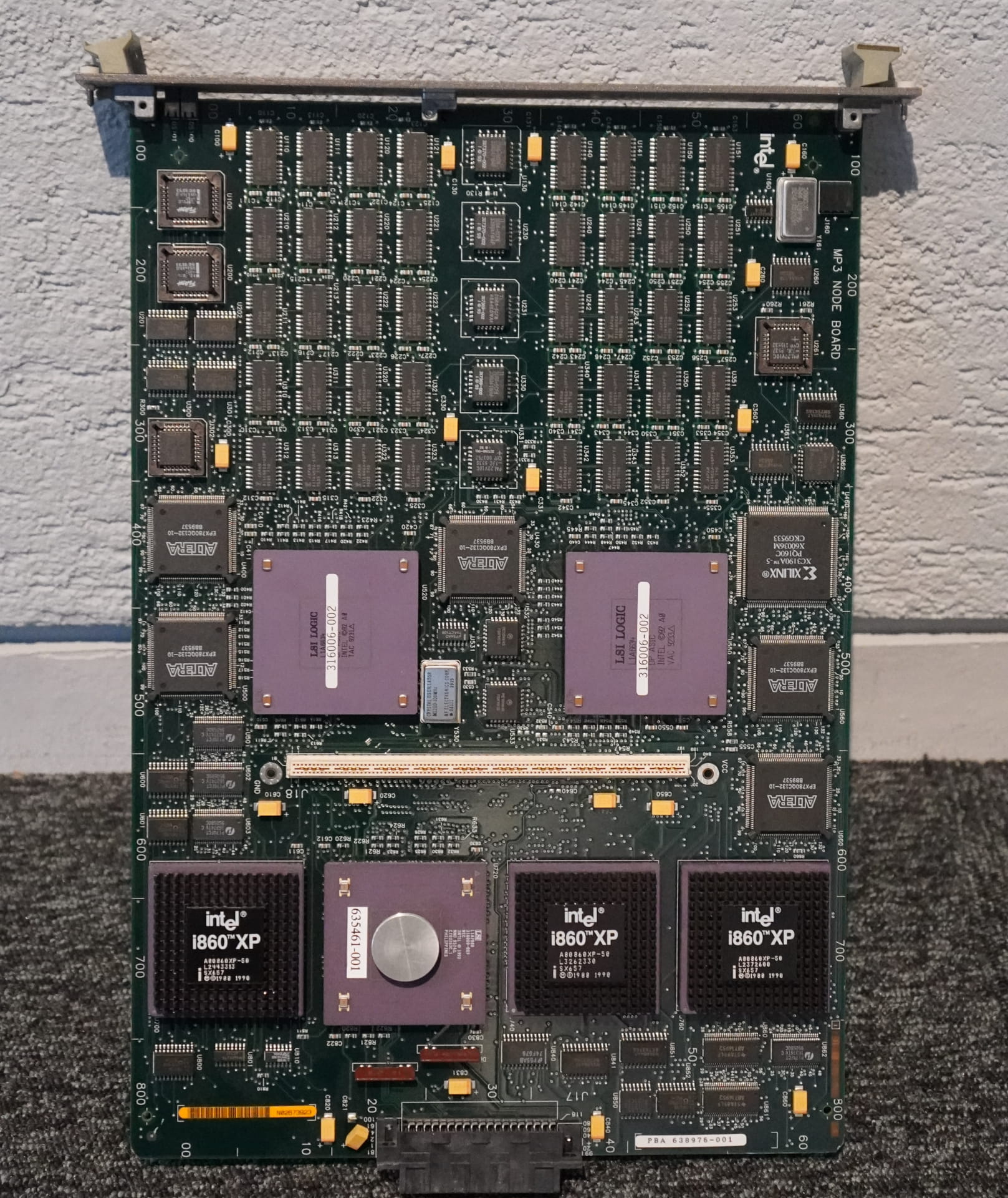 Paragon XP/S node board (component side)