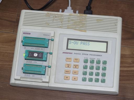 Advantest R4945A EPROM Programmer