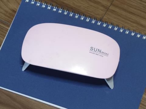 100均にあったUVランプ。